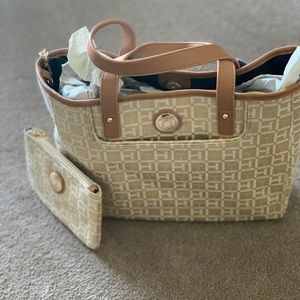 New Tommy Hilfiger Purse